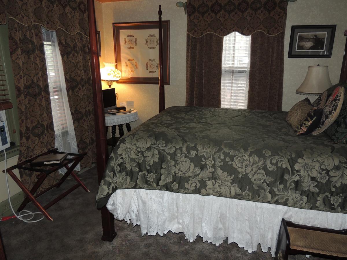 Farnsworth House Inn Гетисбърг Екстериор снимка